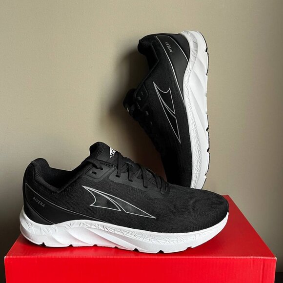 ALTRA WOMENS RIVERA BLACK WHITE RUNNING SHOE Size 8.5M US New, still in box - Picture 1 of 6
